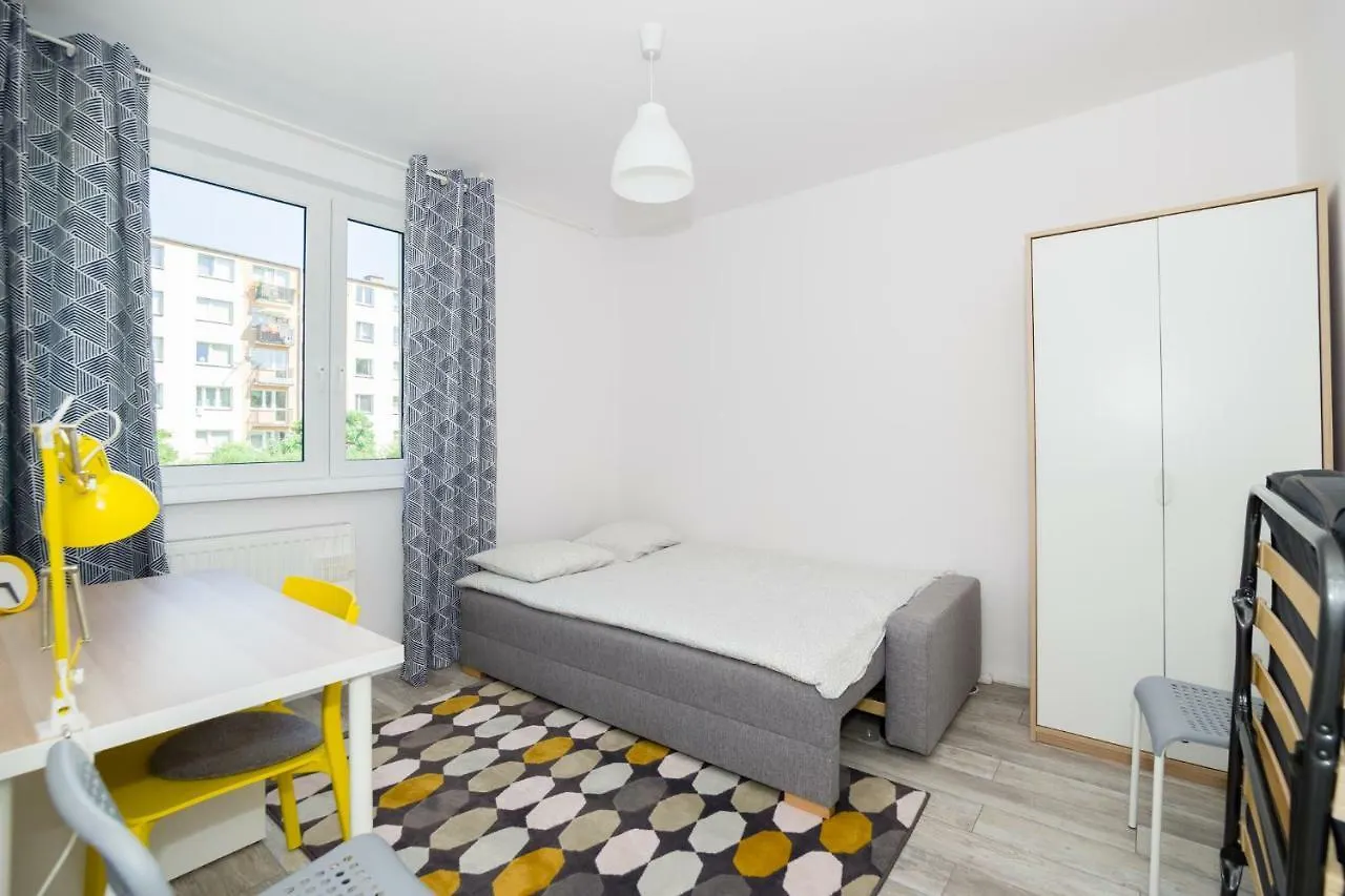 Discover Beaches From Quiet Relaxing Apartment For 6 Gdańsk